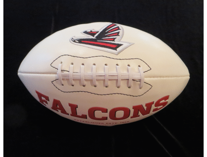 F9: Atlanta Falcons Autographed Football - #39 Steven Jackson