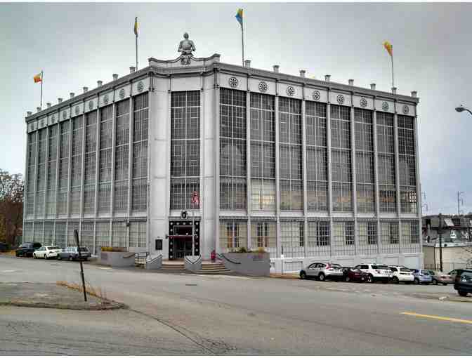Higgins Armory Museum Plaque and Wall Hanging