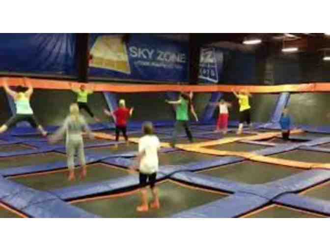 Sky Zone Birthday Star Adventure Party for up to 12 people!