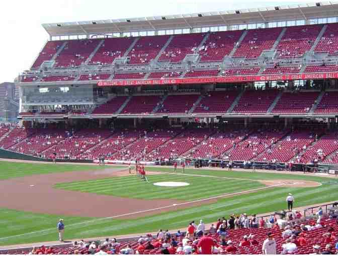 4 Reds Field Box Seats