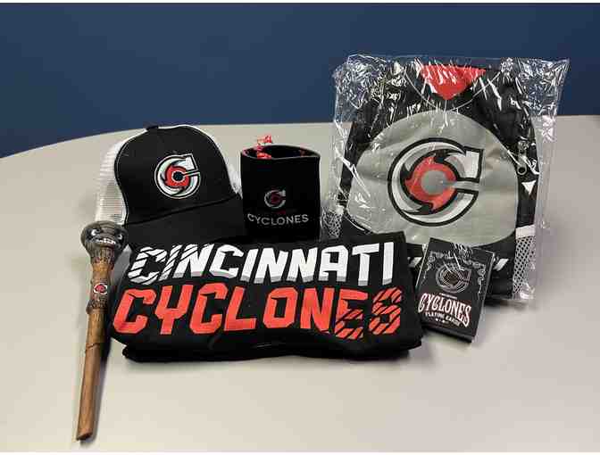 4 Tickets to the Cincinnati Cyclones with Swag