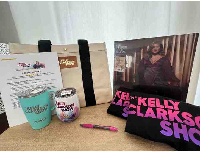 FOUR (4) Tickets to THE KELLY CLARKSON SHOW Taping at NBC Studios in Universal City + SWAG - Photo 2