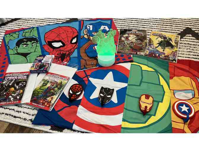 Disney's MARVEL COMICS Super-Hero Themed Bedroom Decor and Entertainment