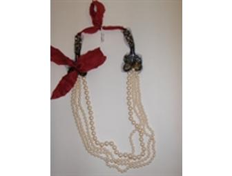 NEW PRICE! Vera Wang Necklace - THIS IS A STUNNING PIECE OF JEWELRY