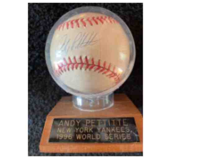 AUTOGRAPHED Andy Pettitte 1996 World Series Baseball - Photo 1
