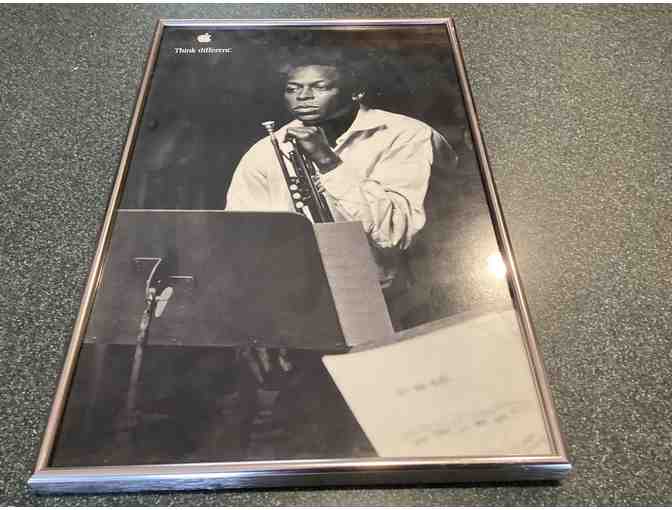 APPLE THINK DIFFERENT - Miles Davis - Photo 1