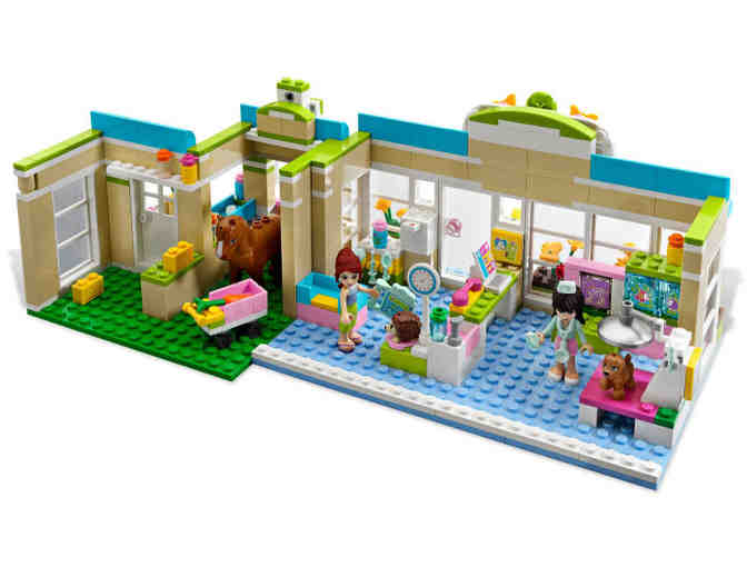 LEGO Set: 'Heartlake Vet'