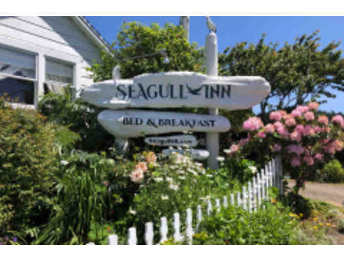 Romantic Mendocino Getaway for Two at Seagull Inn in Mendocino