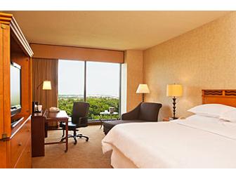 Atlanta Getaway: Sheraton Gateway Atlanta - Weekend Package (including Hotel and Theatre)