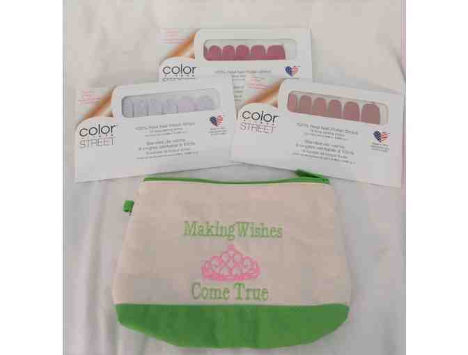 Nail color sheets with mini pouch