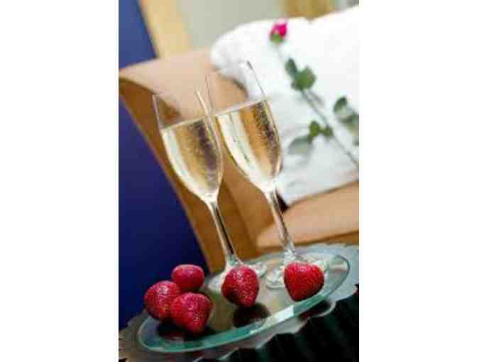 One-Night Stay with Breakfast, Champagne and Strawberries for Two at the Sheraton Ann Arbor Hotel