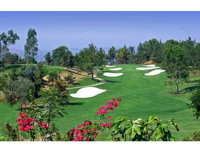 Golf for two at Pacific Palms