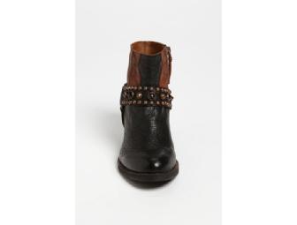 Sam Edelman Skyler Boot - Black Cognac- Size 6- NEW!