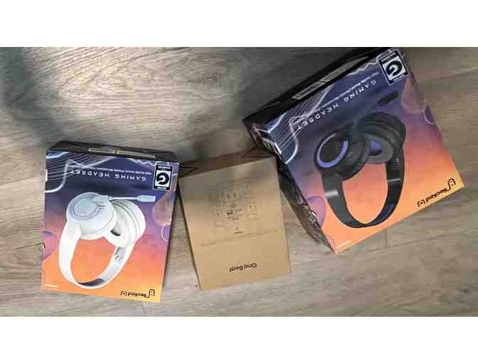 2 Gaming Headsets and Multi Plug Outlets, Wall Outlet Extender with Night Light and Outlet - Photo 1