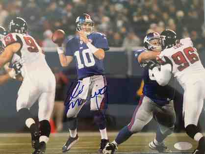 Eli Manning NY Giants autographed action framed Photo