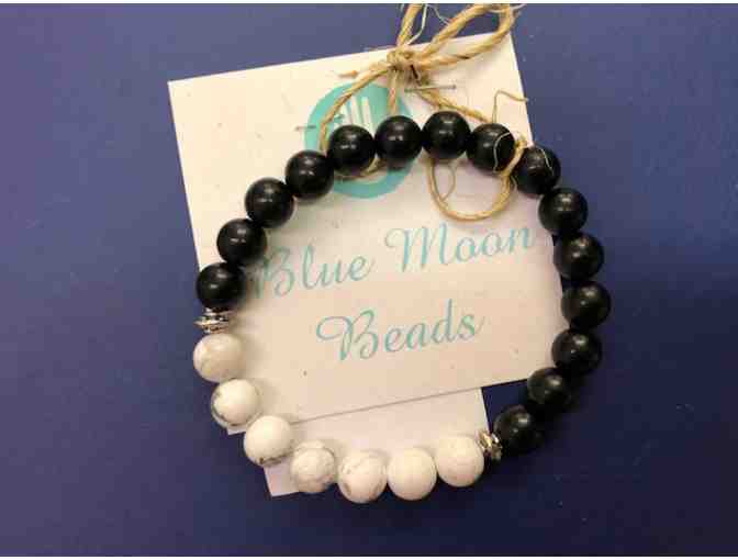 Blue Moon Beads - bracelet - White Howlite
