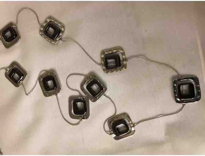 Decorative Silver and hematite necklace