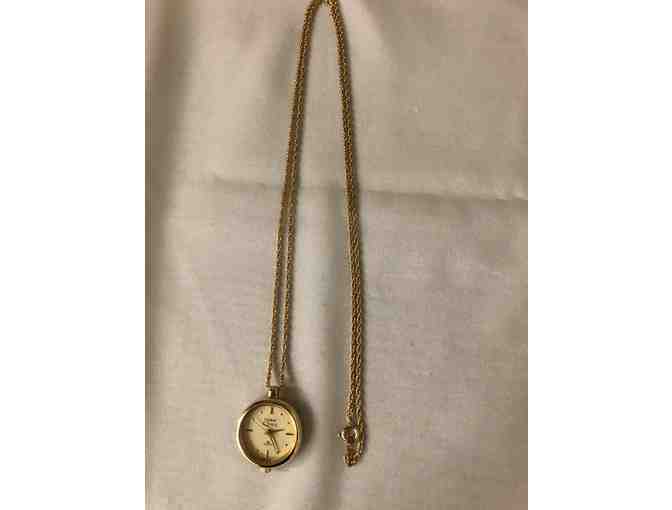 Cardinal Watch on 28' Gold Tone Chain