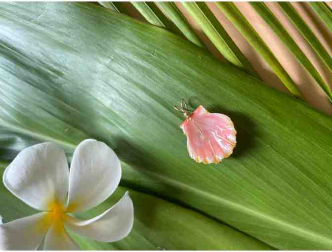 Aphrodite's Treasures Sunrise Shell Pendant