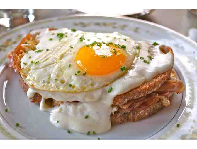 Classic Tavern Dishes Served in 200+ Year-old Landmark