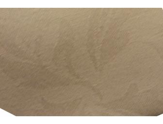 Candlelight Beauti-Damask tablecloth and napkin set