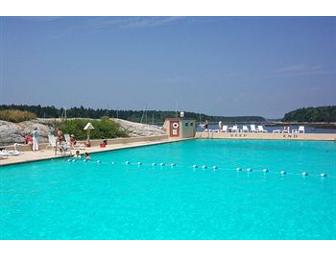 Maine Innkeepers Association - Shop Till You Golf package