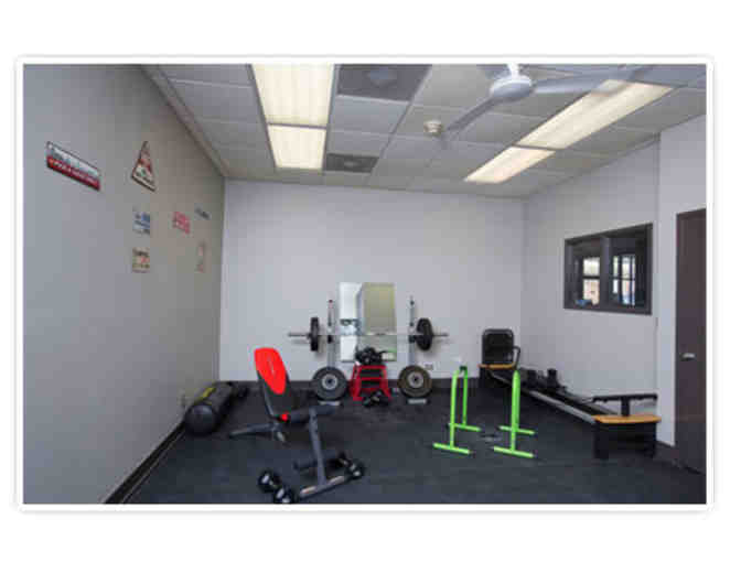 One Month Unlimited Free Classes and More at Hit It! Fitness