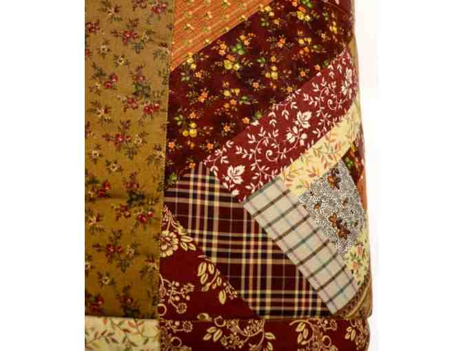 Cratchit Quilt and Shams - Photo 2