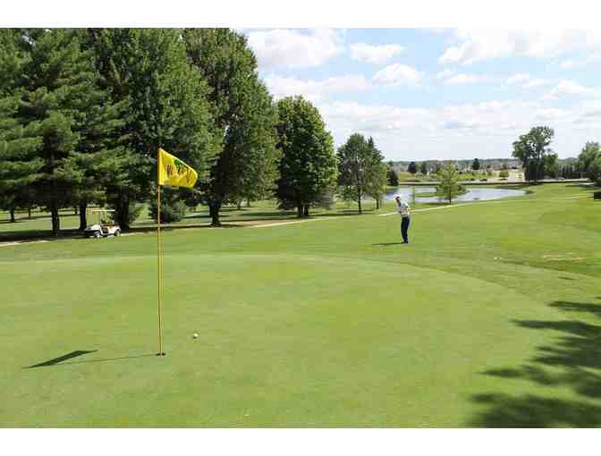 Free Foursome at Maple Hill Golf
