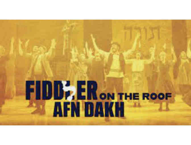 4 Tix to Fiddler on the Roof in Yiddish (English supertitles) program signed by Joel Grey - Photo 1