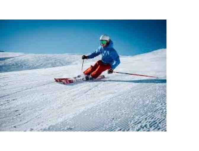 Pelican Ski - Daily Lift Ticket and One-Day Ski/Snowboard Rental