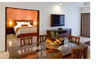 7-Night Two-Bedroom Suite at Cancun/Sunset Club Resorts