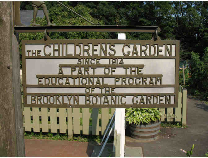 Frequent Visitor Family Pass to Brooklyn Botanic Garden