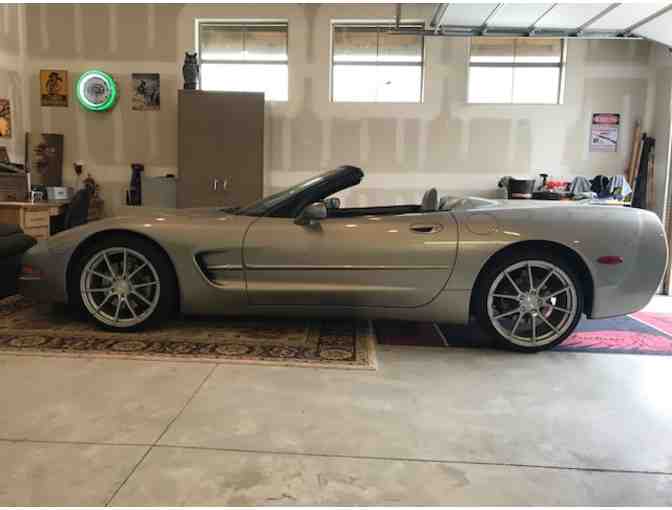 Bid on a 2002 C-5 Corvette Convertible & support American Humane's Pups4Patriots program!