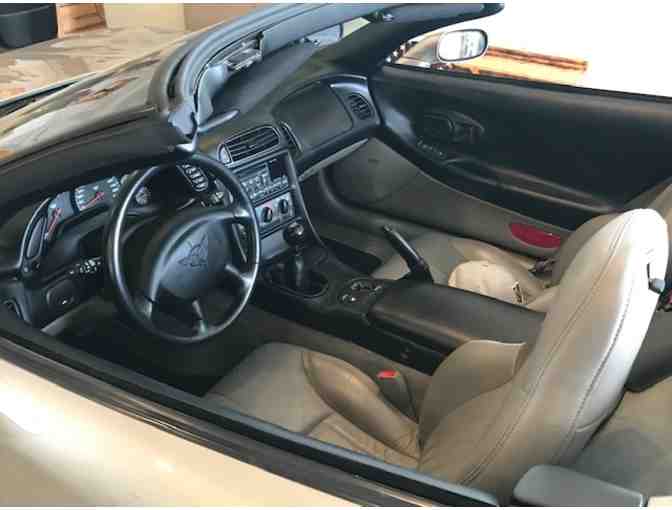 Bid on a 2002 C-5 Corvette Convertible & support American Humane's Pups4Patriots program!