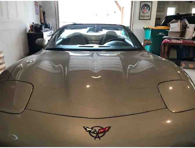 Bid on a 2002 C-5 Corvette Convertible & support American Humane's Pups4Patriots program!