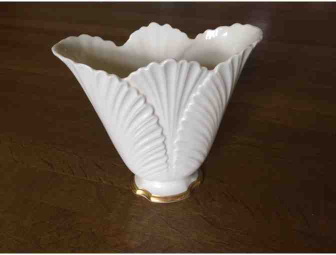 Lenox Corinthian Collection 6' Vase with Gold Trim