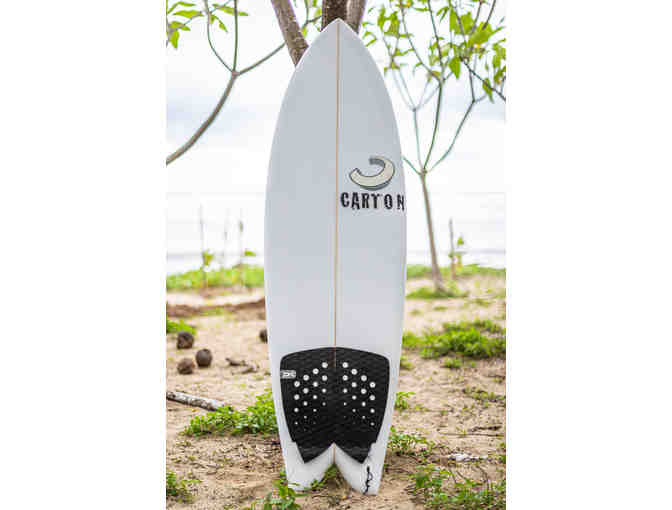 5'10" Custom Carton Twin Fin Surfboard - Photo 1