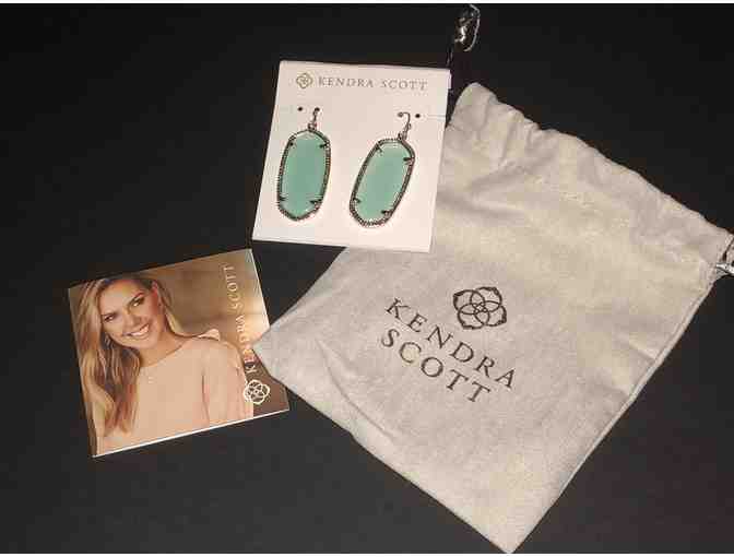 Kendra Scott: Elle Gold Drop Earrings in Chalcedony Glass