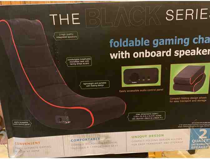 Foldable Gaming Chair with Onboard Speakers