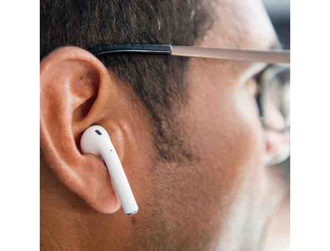 Apple AirPods In-Ear Truly Wireless Headphones
