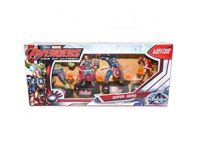 Avengers Play & Colour Package