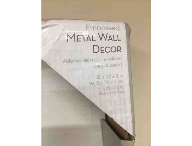 Decorative wall accent