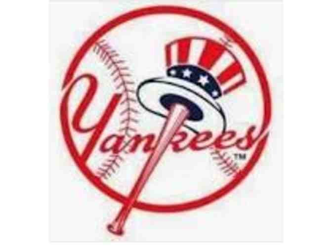 2 tickets to NY Yankees vs KC Royals May 24, 2017 at 7:05 - Photo 1