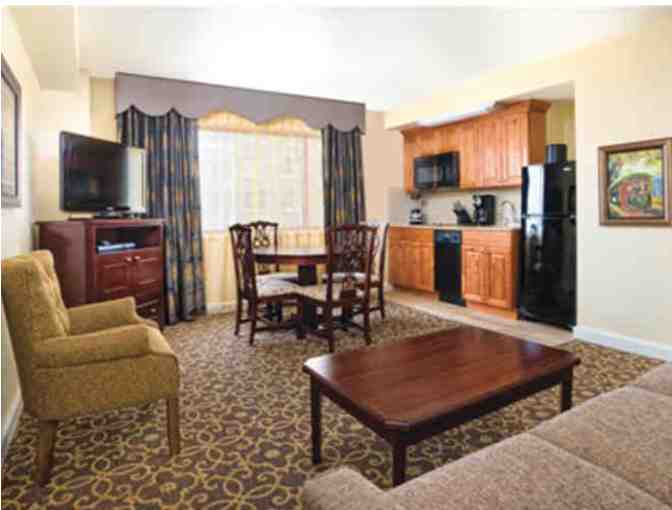 3 Nights Luxury Condo near French Quarter - New Orleans + $100 FOOD CREDIT! - Photo 2