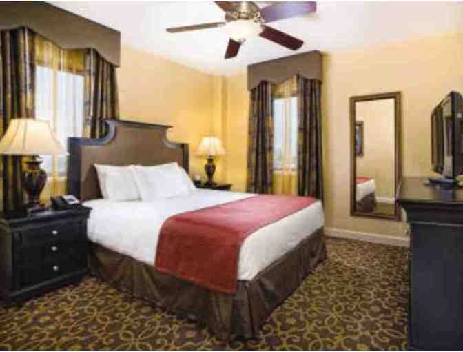 3 Nights Luxury Condo near French Quarter - New Orleans + $100 FOOD CREDIT!