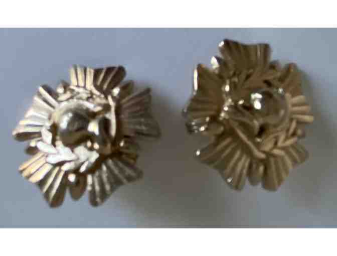 Vintage golden clip-on earrings