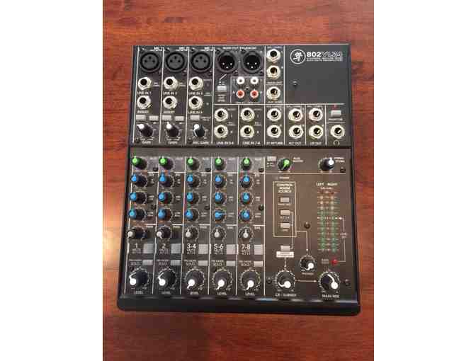 Mackie 8-channel Ultra-Compact Mixer - Photo 1