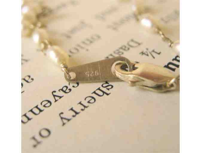 Under Oak Studios - Tiny Pearl Bracelet