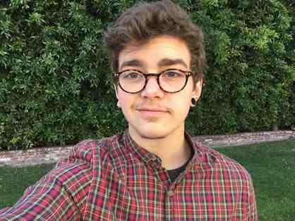 Have lunch with Elliot Fletcher from MTV's Faking It & The Fosters